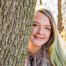 NATURAL MOMENTS PHOTOGRAPHY BY MEGAN MCRAE