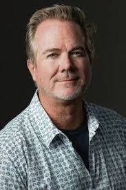 Актёры, режиссер и создатели сериала Частный детектив Магнум (2018-2024)