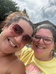 Mandy Gomez's Instagram, Twitter & Facebook