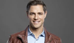 Chesapeake Shores Season 6 Preview: David's Father Calls and Explains He  Was Framed and Is Innocent