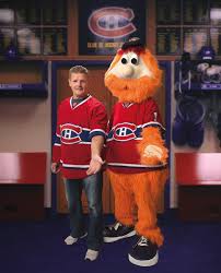 Mini hockey sticks, pucks, banners, pennants, nhl pop figures, stuffed animals, pins, replica stanley cup. 24 Idees De Youpi Youpi Montreal Canadiens Hockey Canadien
