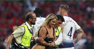 Get the latest uefa champions league news, fixtures, results and more direct from sky sports. Champions League Streaker Who Ran Onto Pitch Gains 1 Million New Followers Buzz Ie