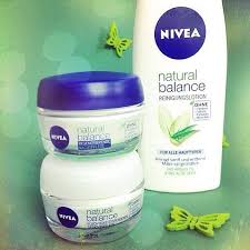 Pin By Ayse Nur Hakan On Nivea Instagram Schnappschusse Skin Care Skin Care Routine Daily Moisturizer