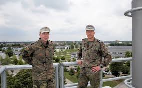 Die deutschen streitkräfte sind in dem westafrikanischen land sowohl an einer ausbildungsmission der europäischen union als auch einer stabilisierungsmission der vereinten nationen beteiligt. Neuer Brigadekommandeur Besucht Seine Bataillone Reservistenverband