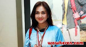 Aurakasi aura maria ashari sandra dwi agnes sandradewi m facebook di cewe smp para model clara supit acnes monica feres tari tarian bunga cynthiara gbr cut lestari manohara youtube cina tina terbaru lagi adelin soraya 2 bungacitralestari cl orang 2010 17 sarini korea cinta bule cw pria penari nikita. Pamer Belahan Dada Paramitha Rusady Pdkt Dengan Miller