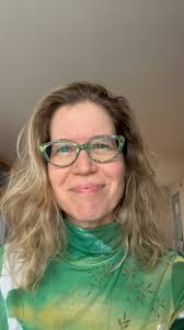 Which one for my library event today…help!, @paireyewear