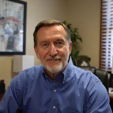 Tom Bechtel's Instagram, Twitter & Facebook