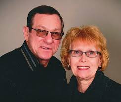 Visit Sterling & Save With Santa!