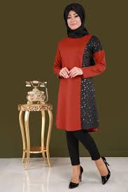 Yeni Urun Ucgen Baskili Renkli Tunik Kiremit Urun Kodu Mdb1522 44 90 Tl Moda Stilleri The Dress Elbiseler
