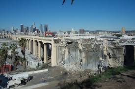 The Sixth Street Viaduct Was Closed To Traffic On Jan 27 The First Element Of The 3 500 Foot Long Bridge To Come Do Downtown Downtown La Downtown Los Angeles