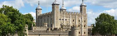 Der tower of london erstreckt sich an der nordseite der themse und der ostseite der city of london. Tower Of London Mit Der Wertvollsten Sammlung An Juwelen