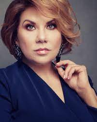 В распоряжении super оказались фото, на которых влюблённые оформляют. Marina Fedunkiv Biografiya Skolko Let Rost Ves Nacionalnost Muzh Mihail