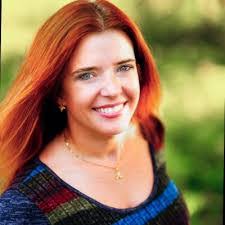 Lynn Urquhart's Instagram, Twitter & Facebook