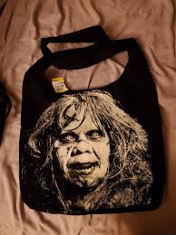 My favorite find of 2022, so far. You bet your booty it came home with me  for $3.99! Savers in Lomita, CA