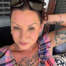 Who is a hair stylist in the Huntsville area that can style hair at  Huntsville Hospital?