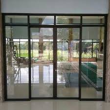 Dari banyaknya jenis material yang ada, kusen atau juga kerangka untuk bagian pintu dan jendela juga menjadi bagian yang tidak kalah pentingnya dari batako ataupun. Jasa Kusen Aluminium Di Solo Indo Glass Craft