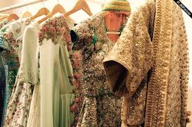 Flyrobe.com is 5 years 8 months 4 weeks old. There S A 80 Off Garage Sale At Flyrobe We Can T Keep Calm Lbb