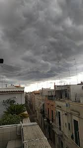 Jun 01, 2021 · scempio in via birago, a lecce, nel rione san pio. Maltempo Dopo Aver Colpito Il Foggiano Ora Si Segnalano Temporali Con Grandine Nel Salento Due Video
