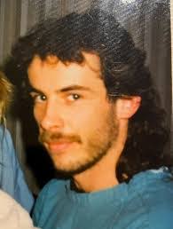 Diane Halliwell's Instagram, Twitter & Facebook