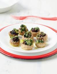 Bouchees De Champignons Aux Escargots Recettes De Cuisine Recette Escargot Entree Gastronomique