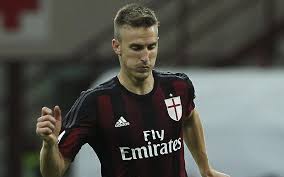 Le ultime news riguardanti le prossime uscite in casa milan le riporta oggi il corriere dello sport che in partenza, a titolo temporaneo, anche i difensori rodrigo ely e jherson vergara, entrambi. Milan Che Fine Ha Fatto Rodrigo Ely Daily Milan