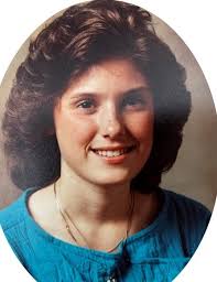 Stephanie Kirkley's Instagram, Twitter & Facebook