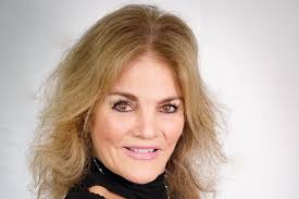 Jayne Morse's Instagram, Twitter & Facebook