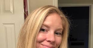 Sarah Finney's Instagram, Twitter & Facebook