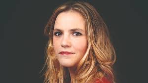 Chloe Morin's Instagram, Twitter & Facebook