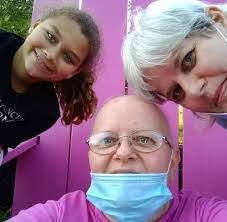 Rhianna Pearson's Instagram, Twitter & Facebook