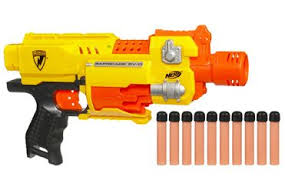 Los saqueadores y un gólem de hierro.un divertido juguete minecraft infantil para construir, jugar y adaptarlos saqueadores (novedad en enero de 2020. Pin En My Stuff