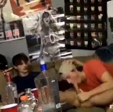 Having fun with friends. - ThisVid.com