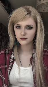 How to Dress Like Rachel Amber