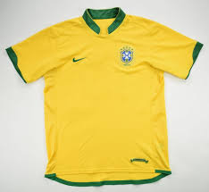 The shirt has official name and number from 10r impossible to find. 2006 08 Brazil Ronaldinho Shirt M Football Soccer International Teams North South America Brazil Classic Shirts Com