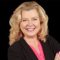 Vickie Hyatt's Instagram, Twitter & Facebook