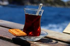 In english, red tea normally refers to rooibos tea. Cay Turkischer Tee Summer Home
