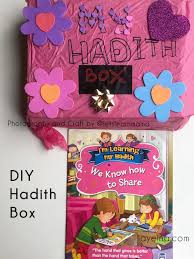 Miscellaneous border papers with south west print, hot air balloons, peace signs, and quilt squares. 30 Ramadan Crafts For Kids Based On Muslim Books Ayeina
