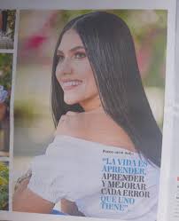 La tomasina Valery Arroyo Miranda en la Revista Miércoles de El Heraldo