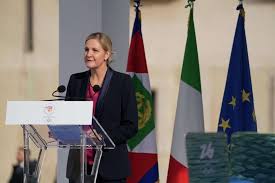 Image result for Cortina White 2017 A1