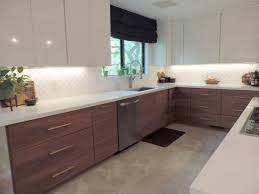 A Mid Century Modern Ikea Kitchen For A Gorgeous Light Filled Texas Home Semihandmad Modern Kitchen Cabinet Design Modern Ikea Kitchens Modern Kitchen Design