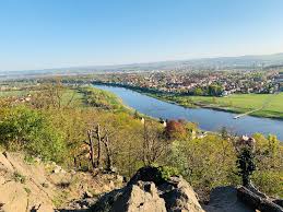 Agneshohe In Dresden Mit Aussicht Auf Laubegast Und Die Sachsische Schweiz In 2020 Reisen Dresden Aussicht