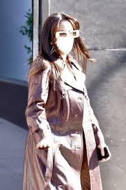 You can get a shampoo or conditioning treatment if you'd like. Rosalia Leaving A Local Hair Salon In Los Angeles 12 19 2020 Celebmafia