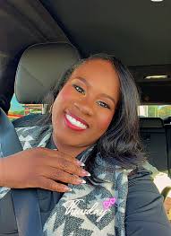 Nails done. Boundaries set. Vibes protected. 💋