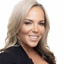 A morning view that never gets old for me. For all the bad things you may  hear, Chicago is a great place to work and live. Good vibes.