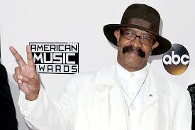 Check spelling or type a new query. Drake S Dad Dennis Graham Trolls The World With Fake More Life Release Date Xxl