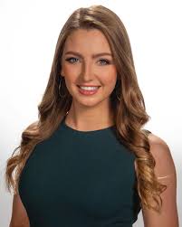 pictureday. Happy Sunday ya'll. I was awkwardly sweating wondering what to  do with my hands in these photos.