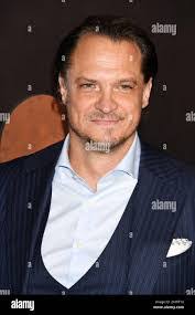 Ronnie Blevins's Instagram, Twitter & Facebook