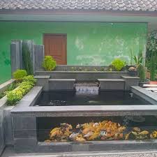 Pastikan juga pompa diletakkan pada satu hingga dua inci dari dasar kolam agar tak menyedot sedimen. Cara Membuat Kolam Ikan Koi Minimalis Kaca