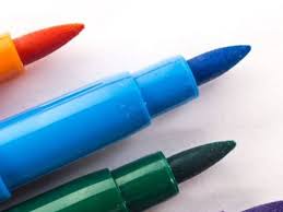Su portale bambini puoi trovare una collezione di corone da colorare , disegnate a mano da noi, pronte da stampare. Bimbi Chiusi In Casa Per Il Coronavirus A Spotorno Concorso Di Disegno E Vitamine Ai Partecipanti Ivg It