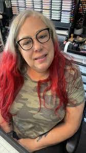 Tabitha Ely's Instagram, Twitter & Facebook